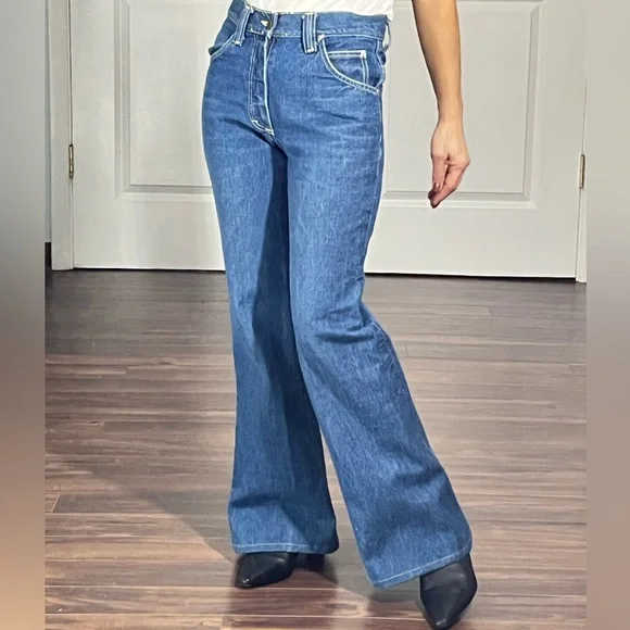 Vintage Lee bell bottom jeans - Picture 6 of 15